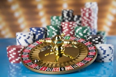 mawartogel Three Card Poker table lobby showing stake limits and language filters